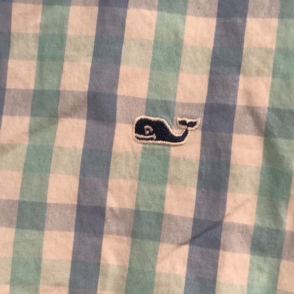 Vineyard Vines brand size M button down shirt - Picture 3 of 4